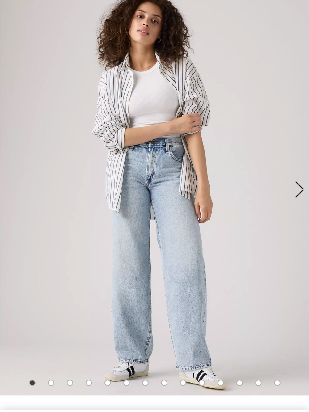 Levi’s light wash baggy dad jeans